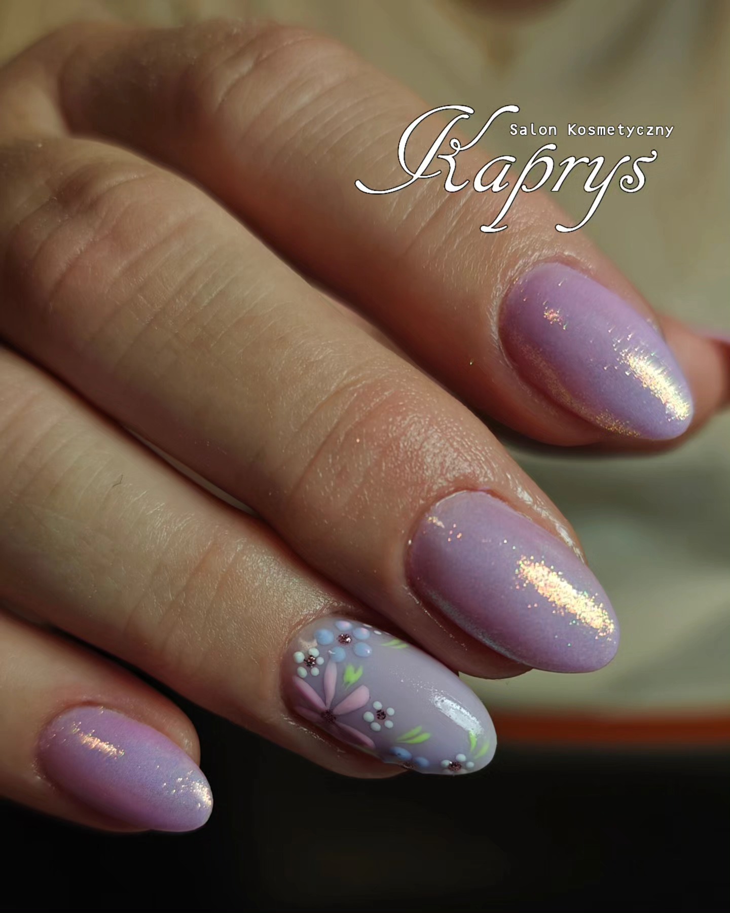 Manicure hybrydowy
